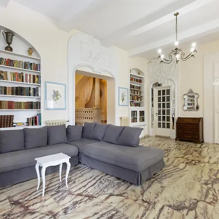 Levanto Villa Sleeps 11 With Wifi